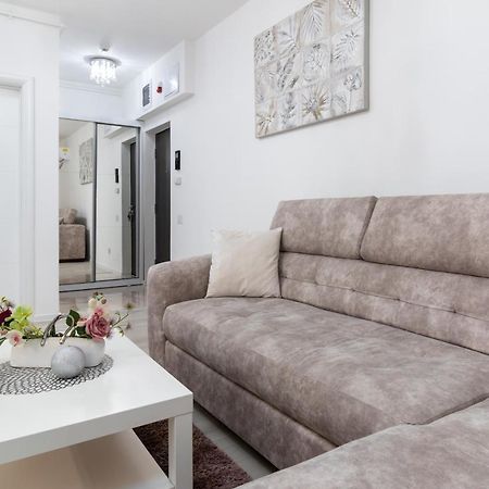 Premier Apartment Luceafarul 拉迪亚 外观 照片