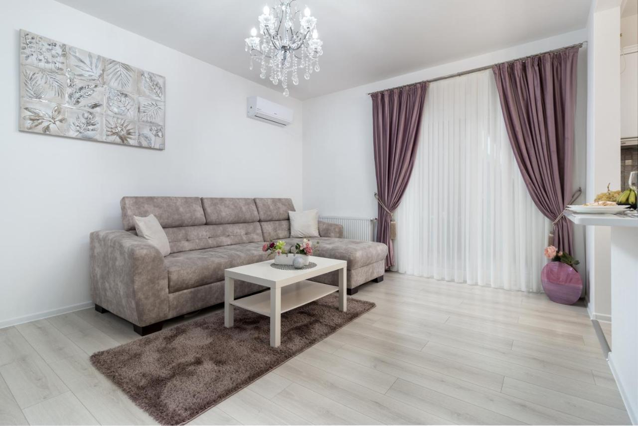 Premier Apartment Luceafarul 拉迪亚 外观 照片